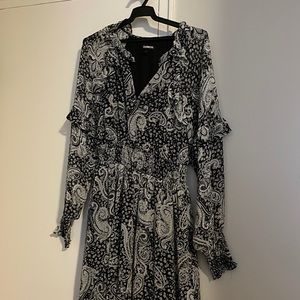 Express paisley black and white Long sleeve maxi dress
